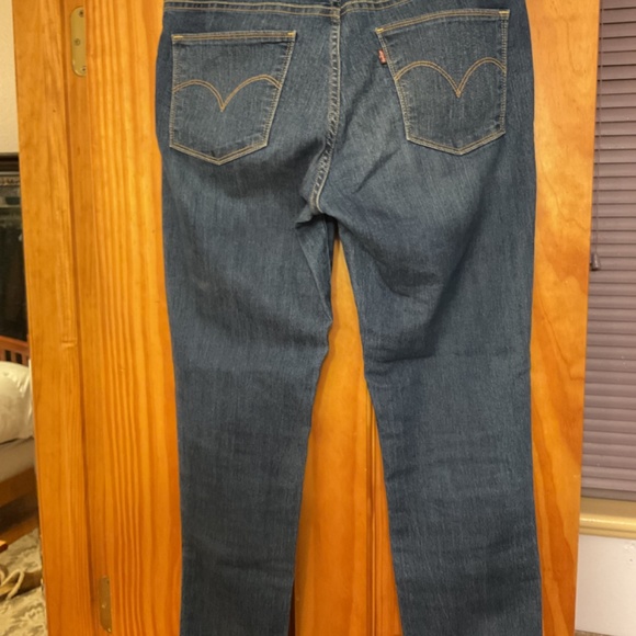 Women’s Stretch Waist Levi’s Jeans, SZ 8 - Picture 3 of 8